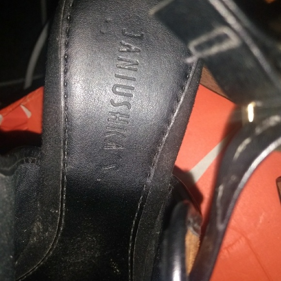 Woman shoes - Picture 5 of 5